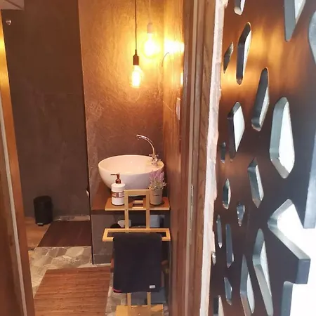 דירה Black & White Centar Free Parking *