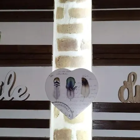 Black & White Centar Free Parking דירה *