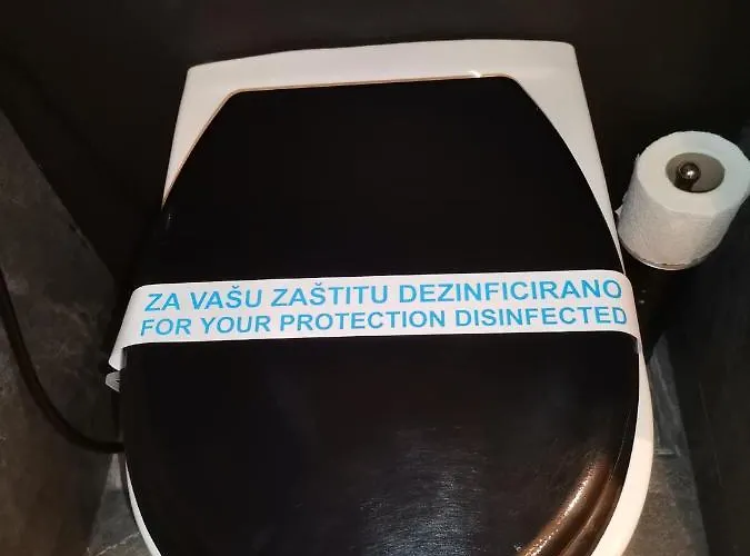 Διαμέρισμα Black & White Centar Free Parking *